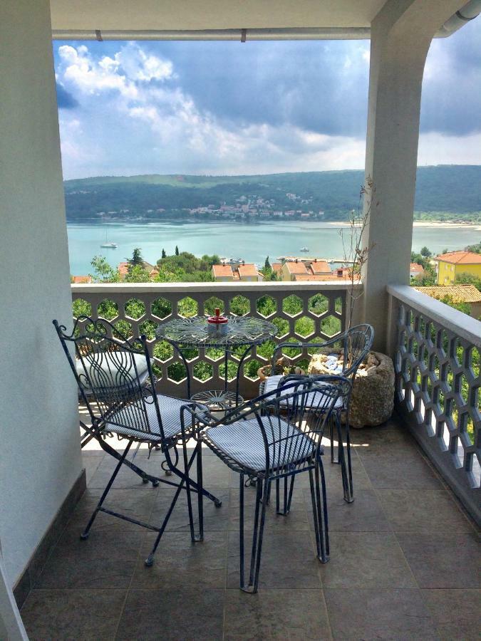 Apartman Lavandin Cizici Exterior photo